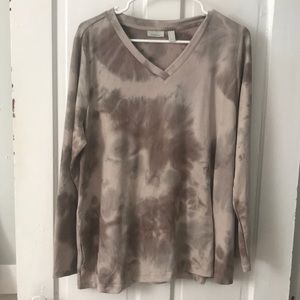 Logo by Lori Goldstein Brushed Tie Dye V Neck Long Sleeve/w Pockets